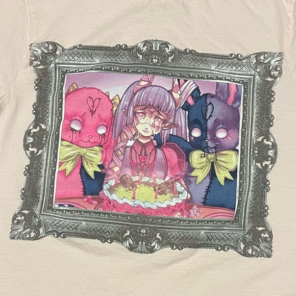 Hot Topic Pinku Kult Anime Girl Video Game Light Pink Graphic T-Shirt - Picture 2 of 8